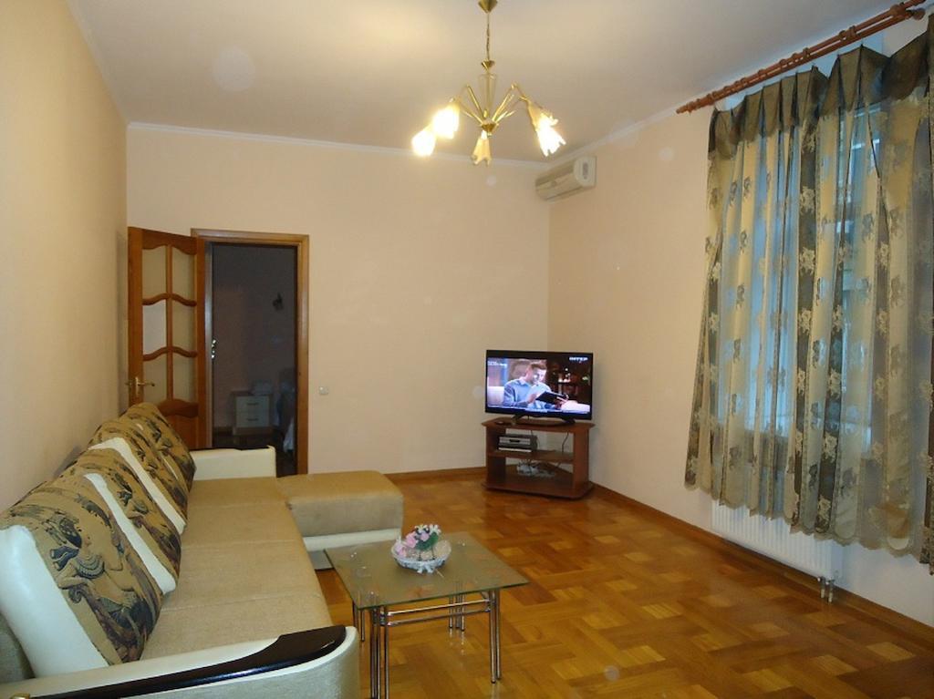Rentday Apartments - Kiev الغرفة الصورة