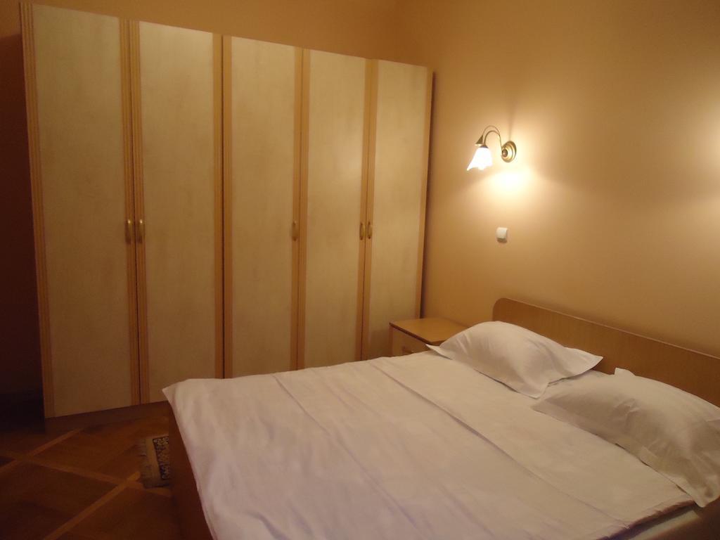 Rentday Apartments - Kiev الغرفة الصورة