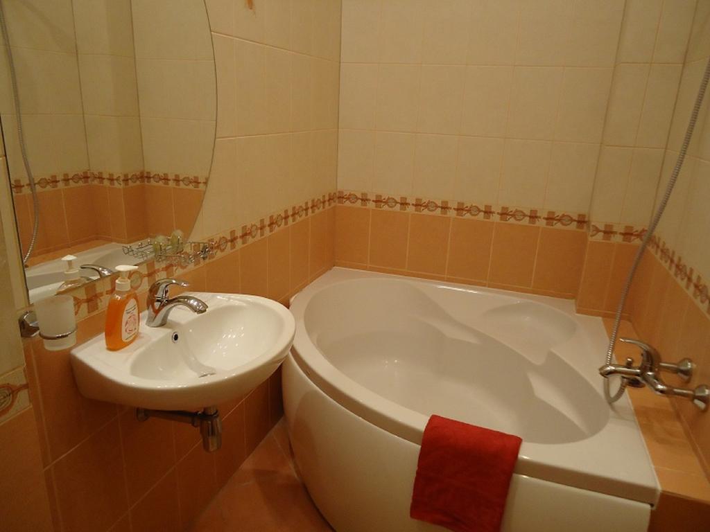 Rentday Apartments - Kiev الغرفة الصورة